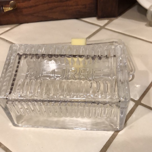 GLASS BUTTER DISH - Beurre French butter keeper… thick glass - Picture 2 of 5